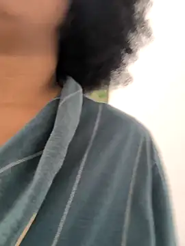 Snapshot of EmmilyBrant chatting on January 2025 06:14:01 PM EmmilyBrant online show from January 2025 06:14:01 PM