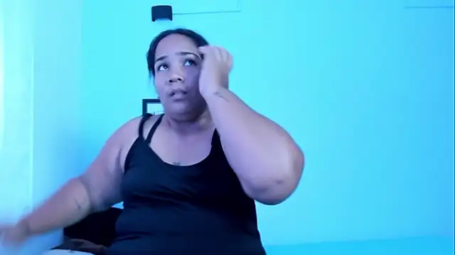 Mariana villa13 online show from March 2025 03:12:02 PM