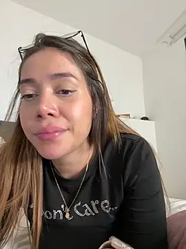 Snapshot of Condes_carmen chatting on December 2024 11:01:01 PM Condes carmen online show from December 2024 11:01:01 PM