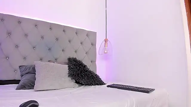 Snapshot of AnnPrices chatting on January 2025 01:15:01 PM AnnPrices online show from January 2025 01:15:01 PM