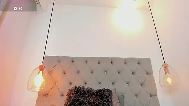 Snapshot of AnnPrices chatting on February 2025 06:52:01 PM AnnPrices online show from February 2025 06:52:01 PM