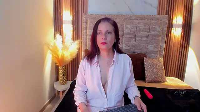 Snapshot of ada_mclaine chatting on February 2025 12:08:01 PM ada mclaine online show from February 2025 12:08:01 PM