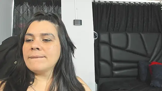 martina foxy  online show from February 2025 09:18:01 PM