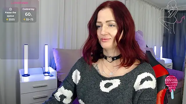 Snapshot of ElisaJane chatting on December 2024 09:17:02 PM ElisaJane online show from December 2024 09:17:02 PM