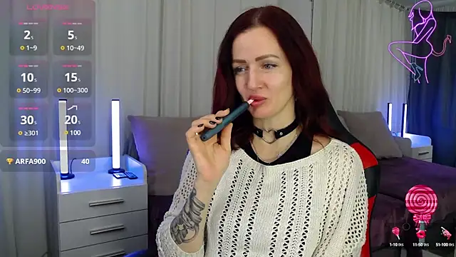 Snapshot of ElisaJane chatting on December 2024 09:40:02 PM ElisaJane online show from December 2024 09:40:02 PM