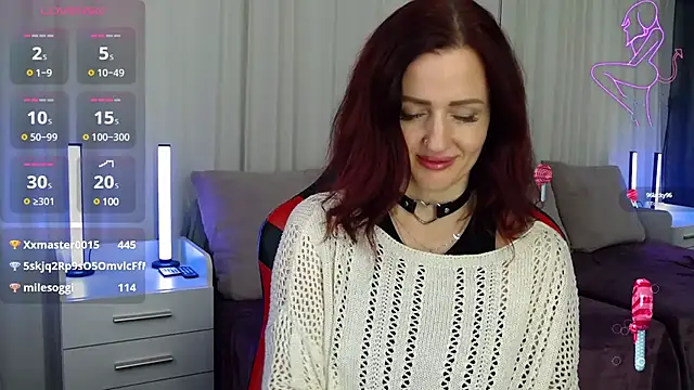 Snapshot of ElisaJane chatting on December 2024 03:49:02 AM ElisaJane online show from December 2024 03:49:02 AM