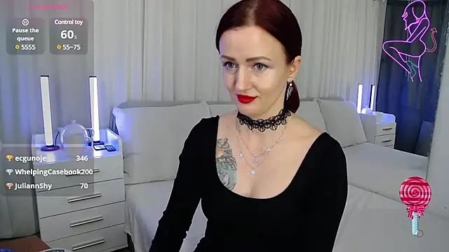 Snapshot of ElisaJane chatting on January 2025 12:28:02 AM ElisaJane online show from January 2025 12:28:02 AM