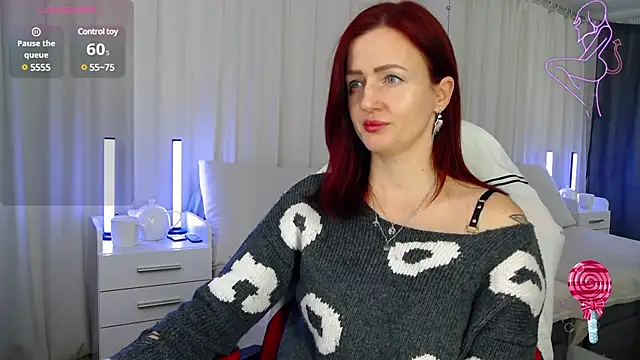 Snapshot of ElisaJane chatting on February 2025 10:02:02 PM ElisaJane online show from February 2025 10:02:02 PM