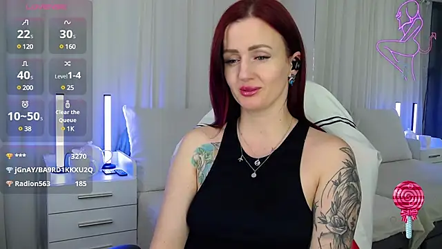 Snapshot of ElisaJane chatting on February 2025 06:43:02 AM ElisaJane online show from February 2025 06:43:02 AM