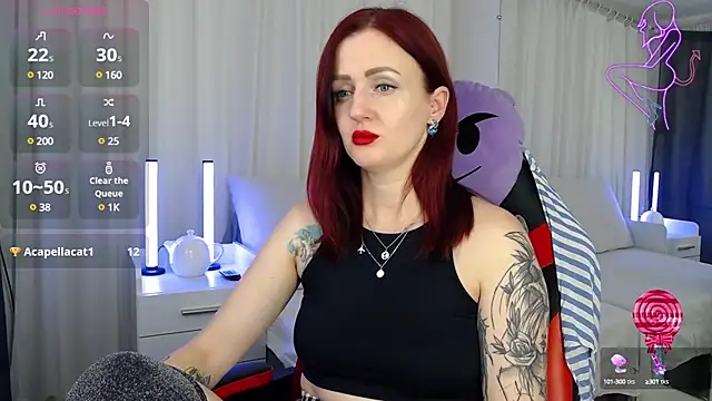 Snapshot of ElisaJane chatting on February 2025 01:44:02 AM ElisaJane online show from February 2025 01:44:02 AM