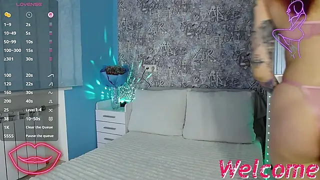 Snapshot of ElisaJane chatting on March 2026 11:20:01 PM ElisaJane online show from March 2026 11:20:01 PM