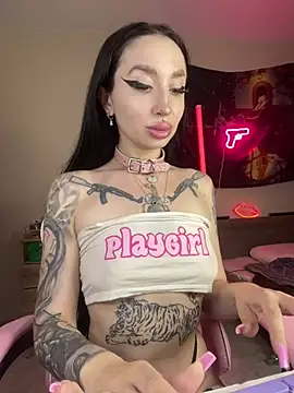 Molly  Moon online show from June 2026 03:19:02 AM