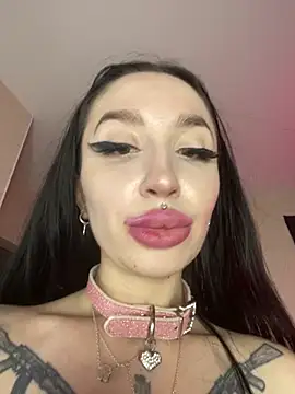 Molly  Moon online show from June 2026 05:12:01 AM