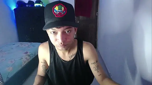 Snapshot of Sxntisaul__ chatting on February 2025 03:29:01 PM Sxntisaul online show from February 2025 03:29:01 PM