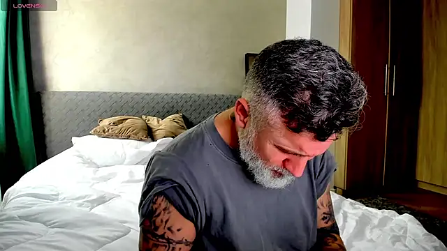 BlowMyXXL online show from February 2025 01:51:01 PM