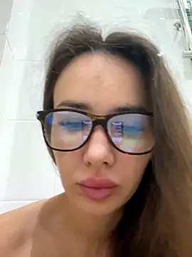 Snapshot of TeenieM chatting on October 2025 11:26:02 PM TeenieM online show from October 2025 11:26:02 PM