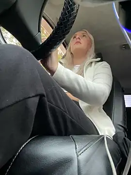 Snapshot of MerlinDave chatting on September 2025 01:20:02 AM MerlinDave online show from September 2025 01:20:02 AM