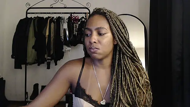 Snapshot of marisilva_br chatting on February 2025 12:11:01 AM marisilva br online show from February 2025 12:11:01 AM
