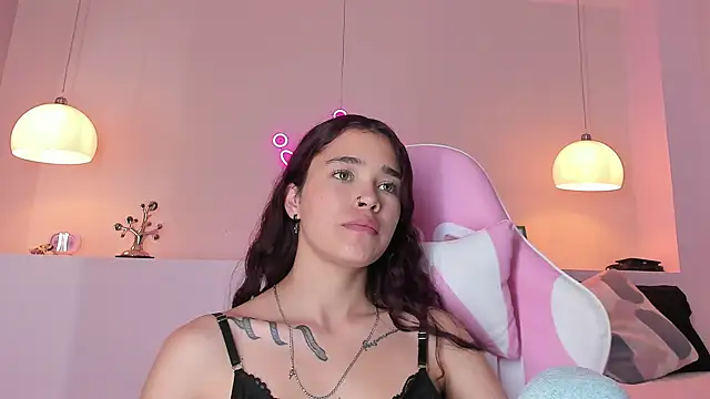 violeth hill online show from February 2025 01:41:02 AM