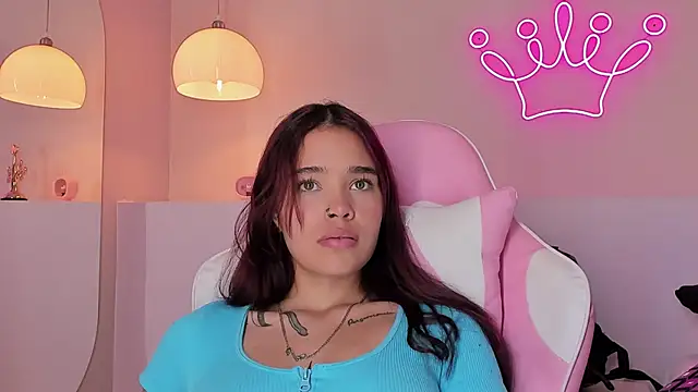 violeth hill online show from February 2025 11:36:02 PM