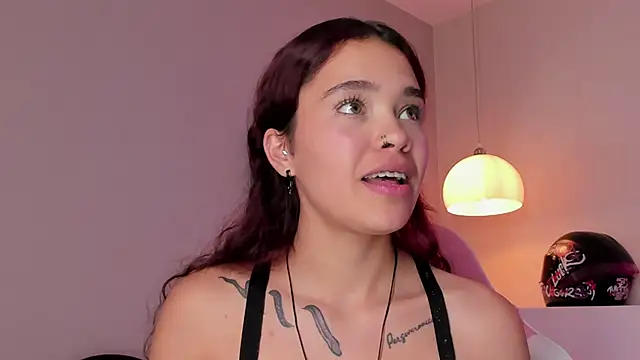 violeth hill online show from February 2025 10:58:02 AM