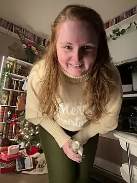 Snapshot of GingerSnap33 chatting on December 2024 02:41:01 AM GingerSnap33 online show from December 2024 02:41:01 AM