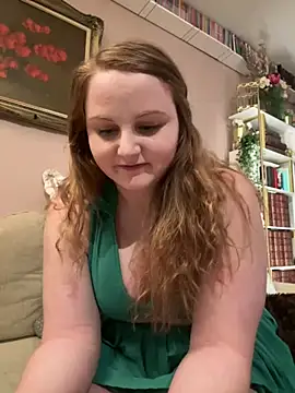 Snapshot of GingerSnap33 chatting on January 2025 03:32:02 AM GingerSnap33 online show from January 2025 03:32:02 AM