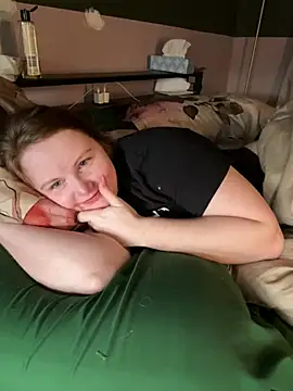Snapshot of GingerSnap33 chatting on February 2025 05:26:02 PM GingerSnap33 online show from February 2025 05:26:02 PM