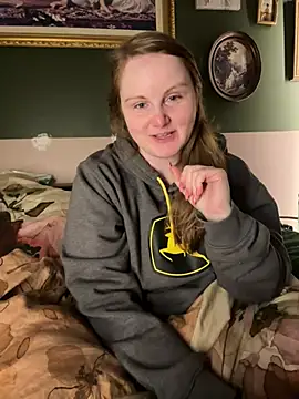 Snapshot of GingerSnap33 chatting on February 2025 03:34:02 AM GingerSnap33 online show from February 2025 03:34:02 AM