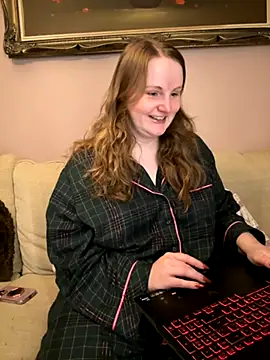 Snapshot of GingerSnap33 chatting on November 2025 02:25:01 AM GingerSnap33 online show from November 2025 02:25:01 AM