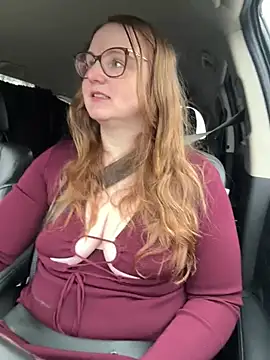 Snapshot of GingerSnap33 chatting on February 2026 08:07:02 PM GingerSnap33 online show from February 2026 08:07:02 PM