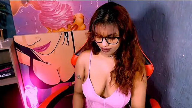 Snapshot of IndianAngelx chatting on February 2025 08:39:01 AM IndianAngelx online show from February 2025 08:39:01 AM