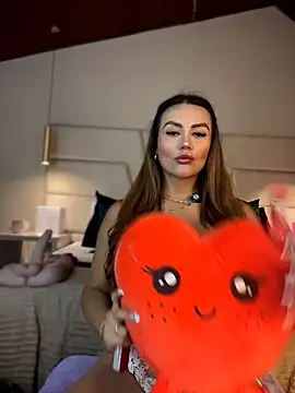 Snapshot of Miss_ary chatting on February 2026 12:02:02 PM Miss ary online show from February 2026 12:02:02 PM