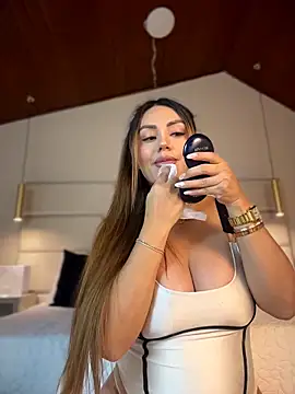 Snapshot of Miss_ary chatting on March 2026 11:18:01 AM Miss ary online show from March 2026 11:18:01 AM