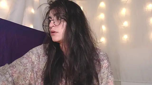 Snapshot of Marci_owo chatting on December 2024 07:19:02 PM Marci owo online show from December 2024 07:19:02 PM