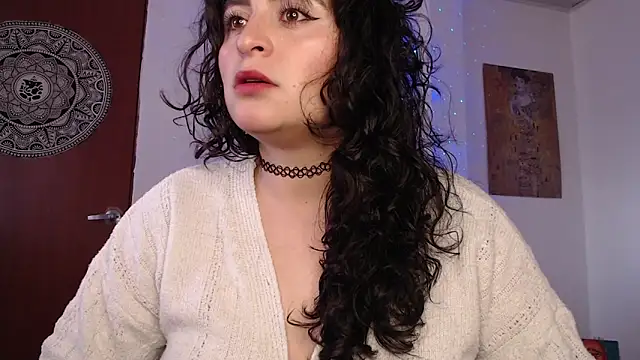 Snapshot of Marci_owo chatting on February 2025 02:32:01 PM Marci owo online show from February 2025 02:32:01 PM