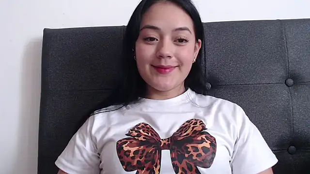 Snapshot of Alisha_99 chatting on September 2025 09:52:02 PM Alisha 99 online show from September 2025 09:52:02 PM