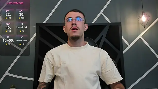 CodyWalkerR online show from October 2025 05:30:01 PM