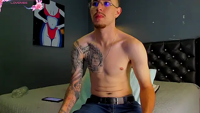 CodyWalkerR online show from October 2025 05:14:01 PM