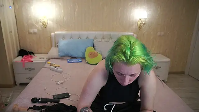 LunaaMayy online show from May 2026 09:56:02 PM