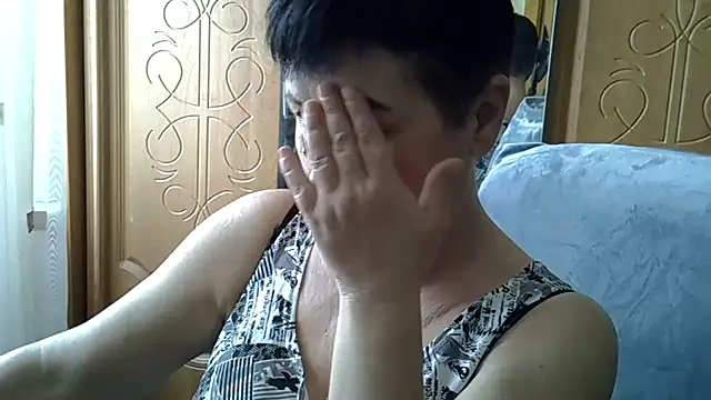 NicoleOlla online show from January 2025 08:01:01 AM