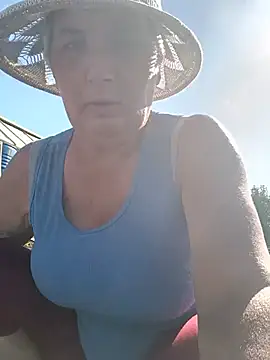 NicoleOlla online show from June 2026 02:14:02 AM