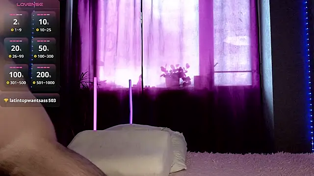 Snapshot of bebrochka41_ chatting on February 2025 12:48:02 PM bebrochka41 online show from February 2025 12:48:02 PM