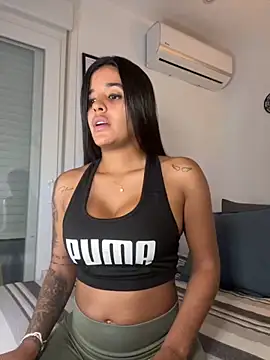 EmelyRogers online show from October 2025 06:38:02 PM