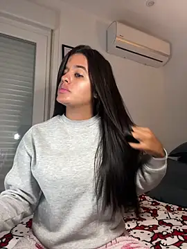 EmelyRogers online show from November 2025 07:14:02 PM