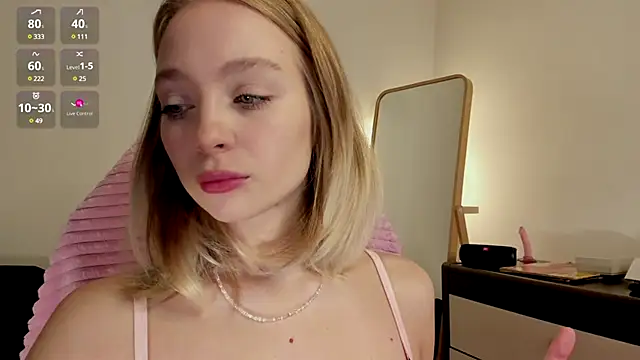 Snapshot of _LISA_BABYMETAL_ chatting on December 2024 12:49:01 PM  LISA BABYMETAL  online show from December 2024 12:49:01 PM