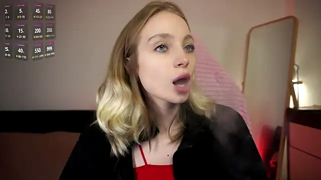 Snapshot of _LISA_BABYMETAL_ chatting on December 2024 04:16:02 PM  LISA BABYMETAL  online show from December 2024 04:16:02 PM