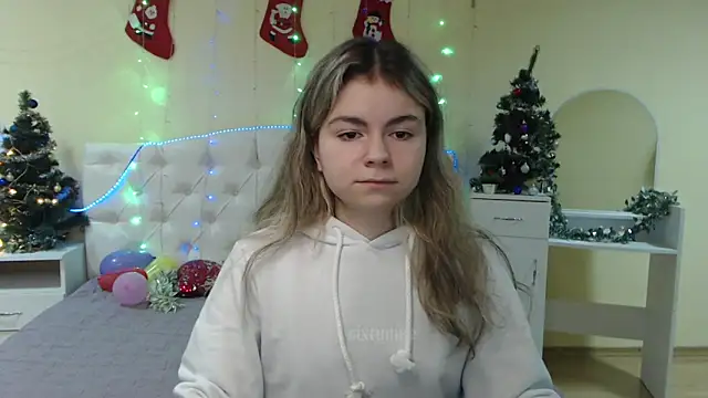 TinaRedly online show from January 2025 06:16:01 PM