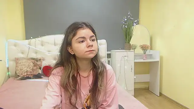 TinaRedly online show from May 2026 06:09:01 AM
