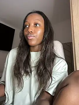 kellya  online show from May 2026 11:31:01 PM